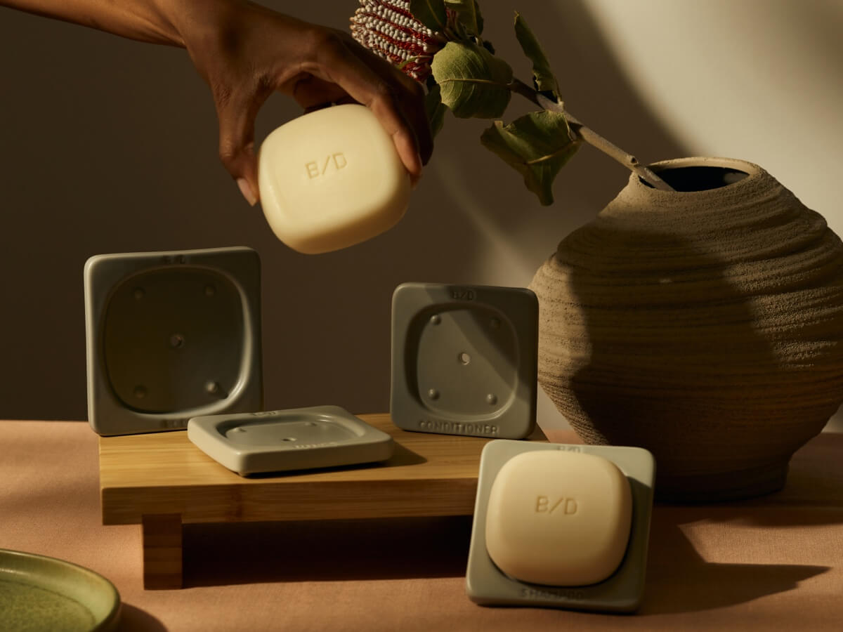 Hand-crafted ceramic dish optimized for solid hair care