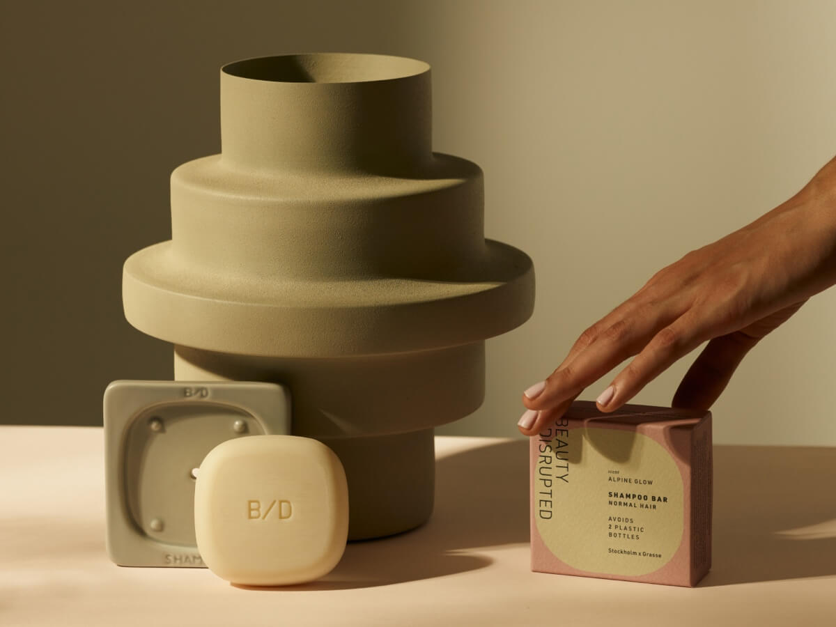 A hand-crafted ceramic holder designed to preserve the integrity and longevity of solid conditioner