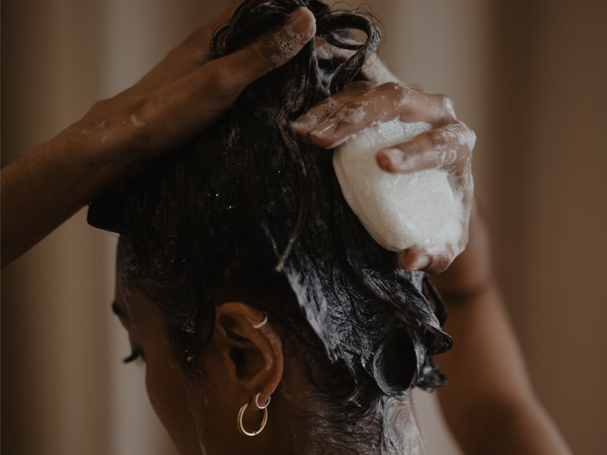 A hand-crafted ceramic holder designed to preserve the integrity and longevity of solid conditioner