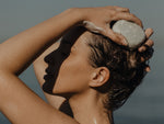 A complete solid ritual designed to restore comfort, elasticity and fluid movement to dry or sensitised hair