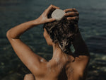 A complete solid ritual designed to restore comfort, elasticity and fluid movement to dry or sensitised hair
