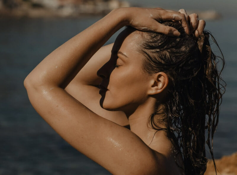 Shower Essentials Alpine Glow Dry Hair 5