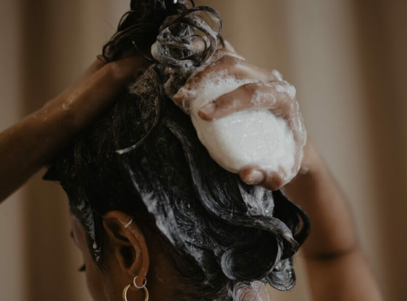 Shower Essentials Alpine Glow Normal Hair 4